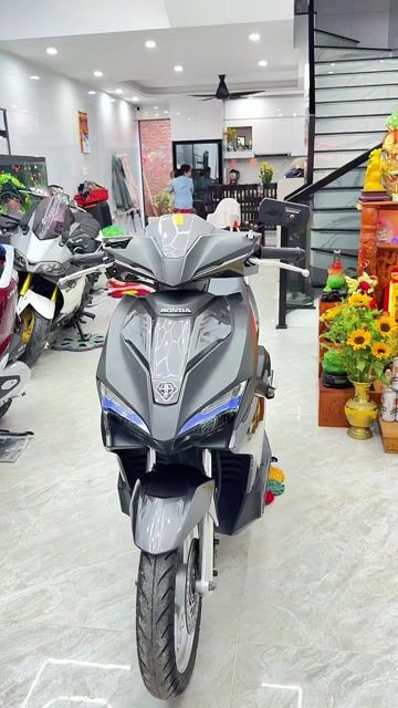 Honda Air Blade 2018 Xám. Mua bán Xe máy tại Quận Liên Chiểu Đà Nẵng được đăng bởi Thành Đại   hình 1