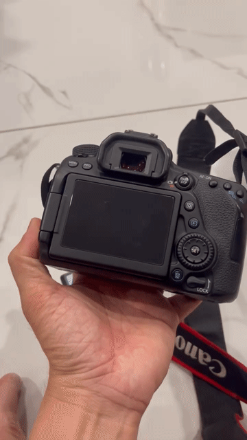 Canon 80D + 18-135mm IS đầy đủ phụ kiện, giá tốt. Mua bán Máy ảnh, Máy quay tại Thành phố Thủ Đức Tp Hồ Chí Minh được đăng bởi Quân, Lê Nguyễn Minh hình 1