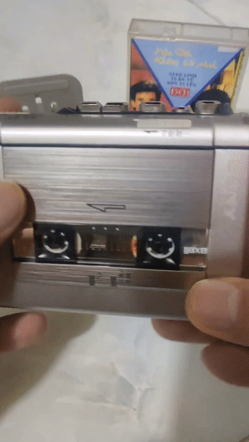 Máy ghi âm cassette Sony TCM 450 Bạc. Mua bán Tivi, Âm thanh tại Huyện Củ Chi Tp Hồ Chí Minh được đăng bởi LÊ CƯỜNG hình 1