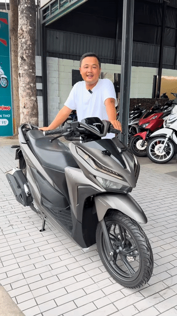 Honda Vario 150 2019 vàng cát. Mua bán Xe máy tại Quận Ô Môn Cần Thơ được đăng bởi Trần Tùng hình 1