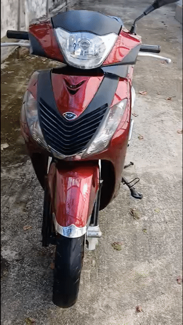 Honda SH 125 , Việt Nam 2012 mẫu Ý Đỏ nho. Mua bán Xe máy tại Quận 10 Tp Hồ Chí Minh được đăng bởi Anh Khôi hình 1