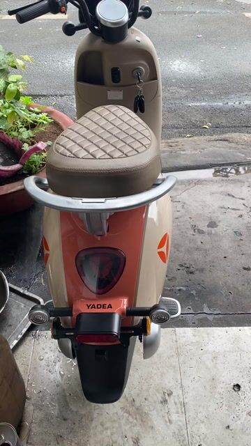 Xe máy điện Yadea I-Cute Kem cam. Mua bán Xe máy tại Quận 12 Tp Hồ Chí Minh được đăng bởi MUA BÁN XE ĐIỆN LƯỚT SÀI GÒN hình 1