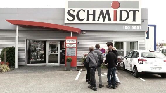 Usine 4.0 les techniciens de maintenance, des supers héros !