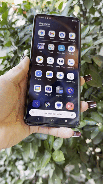 Điện thoại Motorola Razr 60 256GB Xanh 97% sela. Mua bán Điện thoại tại Quận Bình Tân Tp Hồ Chí Minh được đăng bởi Hoàng Anh hình 1
