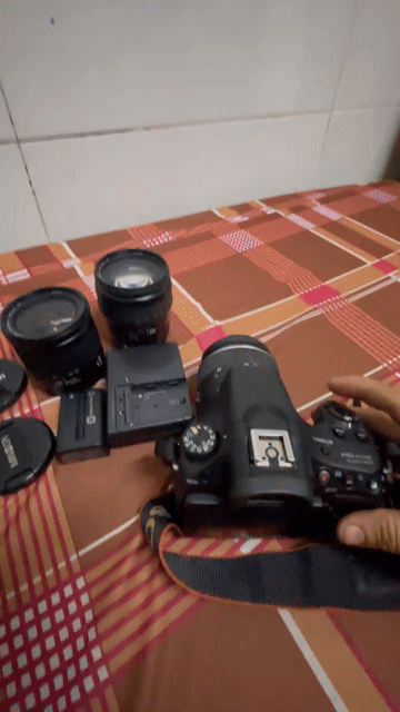 Máy ảnh Sony Alpha Đen. Mua bán Máy ảnh, Máy quay tại Huyện Bình Chánh Tp Hồ Chí Minh được đăng bởi Phú Thanh hình 1