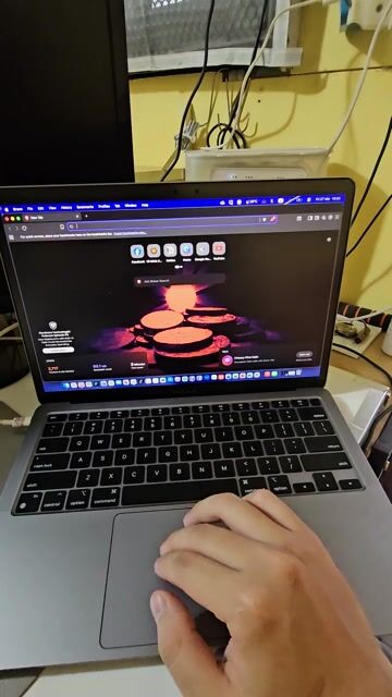 Apple MacBook Air M1 8GB/256GB Xám. Mua bán Laptop tại Thành phố Biên Hòa Đồng Nai được đăng bởi Trần Hoàng Minh hình 1
