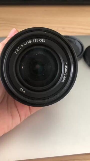 Ống kính Sony E 18-135mm Đen. Mua bán Máy ảnh, Máy quay tại Quận Hà Đông Hà Nội được đăng bởi Huyền Trần hình 1
