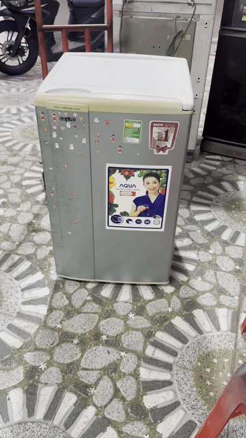 Tủ lạnh Sanyo 90 lít Xám. Mua bán Tủ lạnh tại Huyện An Dương Hải Phòng được đăng bởi Phát Thanh Lý  hình 1