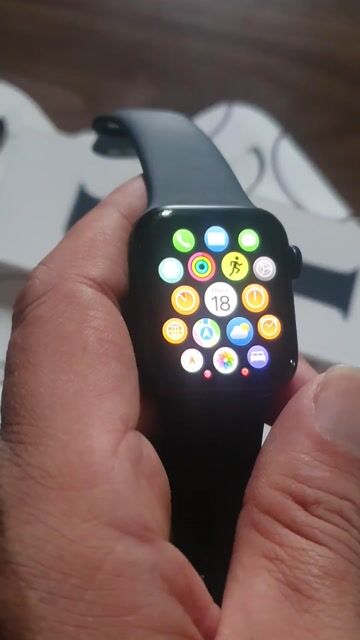 Apple Watch SE 2 40mm VN còn bh pin 100. Mua bán Thiết bị đeo thông minh tại Quận Cầu Giấy Hà Nội được đăng bởi vbang68 hình 1