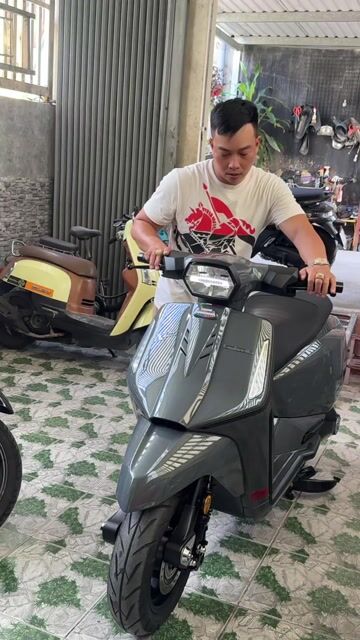 LAMBRETTA X125 xám xi mang lướt 3k cây 9 chủ. Mua bán Xe máy tại Huyện Hóc Môn Tp Hồ Chí Minh được đăng bởi Trung hình 1