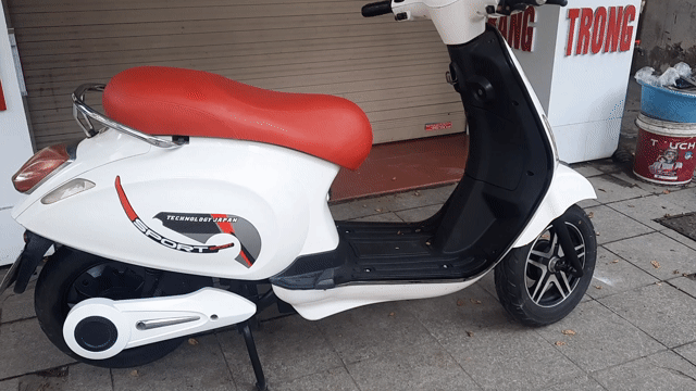Xe điện VECPA màu Trắng. Mua bán Xe máy tại Quận Đống Đa Hà Nội được đăng bởi Luuducthang hình 1