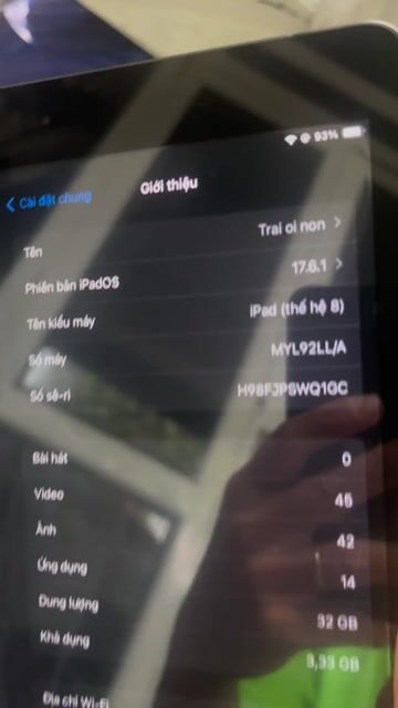 Apple iPad thế hệ 8 32GB Xám. Mua bán Máy tính bảng tại Quận Ninh Kiều Cần Thơ được đăng bởi Trái Ổi Non hình 1