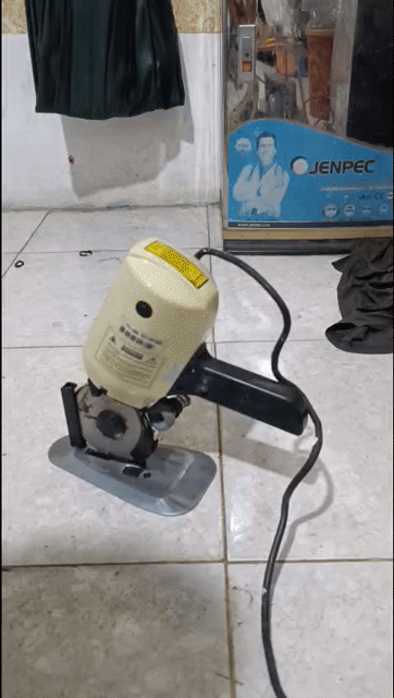Máy cắt vải LEJIANG YJ-100. Mua bán Đồ chuyên dụng, Giống nuôi trồng tại Huyện Gò Dầu Tây Ninh được đăng bởi Hảo hình 1