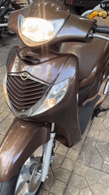 SH 2008 ( e có bán góp ). Mua bán Xe máy tại Quận Ninh Kiều Cần Thơ được đăng bởi MINH THIỆN bán xe trả góp hình 1