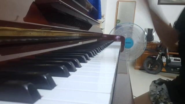 Đàn piano Yamaha Cổ điển Nâu. Mua bán Nhạc cụ tại Huyện Vĩnh Cửu Đồng Nai được đăng bởi Nghi Văn hình 1