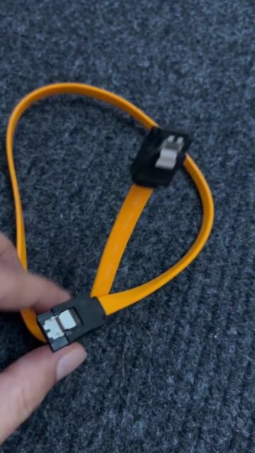 Cáp dữ liệu SATA Cam 0.5 mét. Mua bán Phụ kiện (Màn hình, Chuột...) tại Quận 1 Tp Hồ Chí Minh được đăng bởi Nguyễn Tuấn Anh hình 1