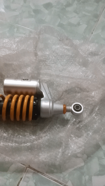 Phuộc xe máy Ohlins Bạc, Cam. Mua bán Phụ tùng xe tại Quận 4 Tp Hồ Chí Minh được đăng bởi văn linh  hình 1
