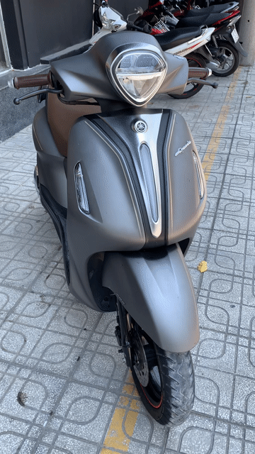 Grande 125 2023 Xám Nhám Smart Key BSTP Xe Đẹp. Mua bán Xe máy tại Quận Gò Vấp Tp Hồ Chí Minh được đăng bởi Khương Phan hình 1