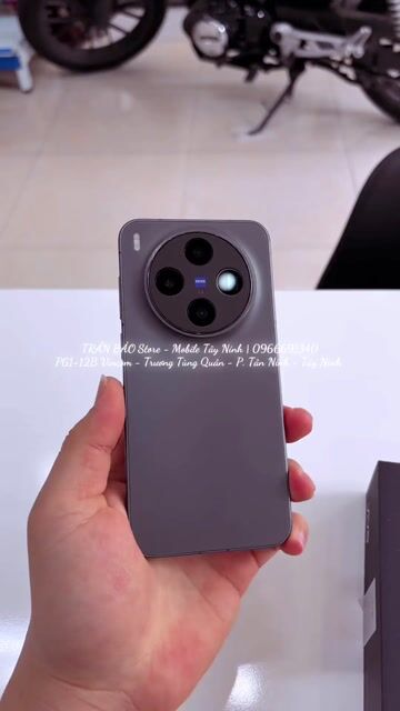 Vivo X300 5G 256Gb Like New Fullbox - Bán Trả Góp. Mua bán Điện thoại tại Thành phố Tây Ninh Tây Ninh được đăng bởi Trần Bảo Store Mobile Tây Ninh hình 1
