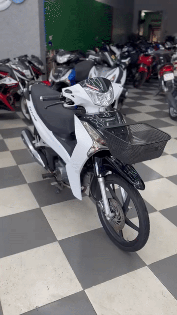 Honda Future 2022 Trắng Racing Boy. Mua bán Xe máy tại Huyện Trảng Bom Đồng Nai được đăng bởi Của Hàng Xe Máy U Phong hình 1