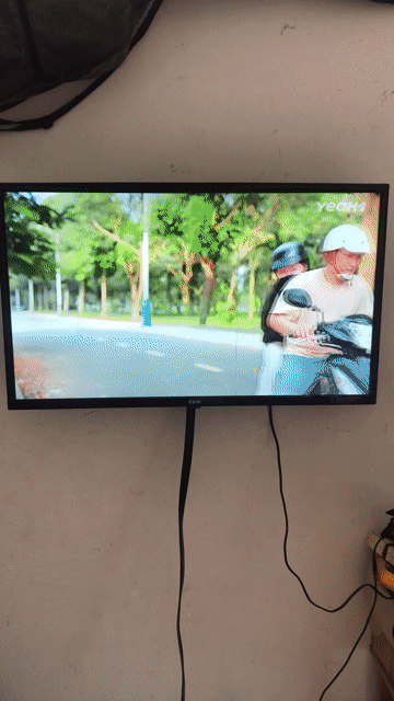 Tivi viền mỏng 32 in màn đẹp. Mua bán Tivi, Âm thanh tại Quận Bình Tân Tp Hồ Chí Minh được đăng bởi nguyen tuan hình 1