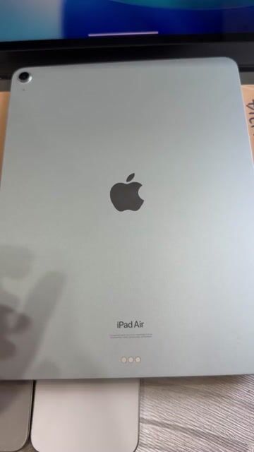iPad Air 13inch M2 128GB Xanh Pin 100 Sac 40Lần. Mua bán Máy tính bảng tại Thành phố Thủ Đức Tp Hồ Chí Minh được đăng bởi Táo Uy Tín Chuyên Cung Cấp Sỉ Và Lẻ Tuyển Công Tác Viên hình 1