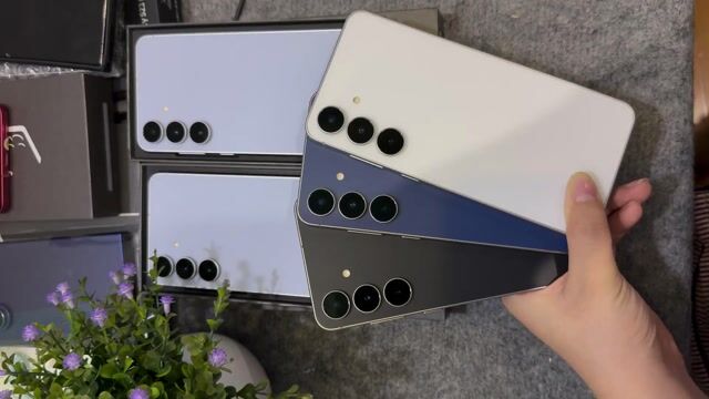 Samsung Galaxy S25 FE bản VN. Mua bán Điện thoại tại Quận Cầu Giấy Hà Nội được đăng bởi Ngân Lưu hình 1