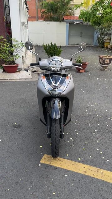 Honda SH Mode Xám 4500km. Mua bán Xe máy tại Quận Tân Phú Tp Hồ Chí Minh được đăng bởi Mr Bảy hình 1