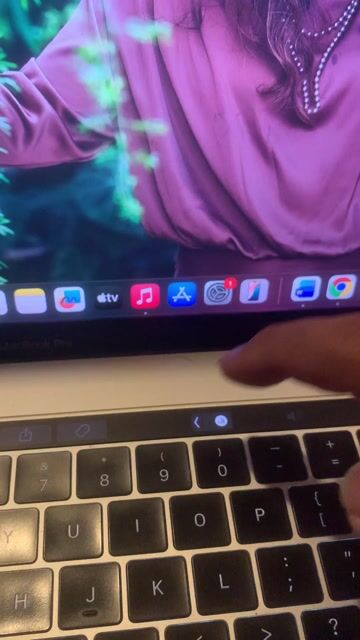 Apple Macbook Pro 2018 i7 16GB/512GB. Mua bán Laptop tại Quận 4 Tp Hồ Chí Minh được đăng bởi Thi hình 1