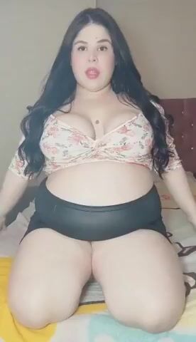 Model - MarianaBbw squirt