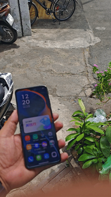 Motorola Razr 60 8/256 zin KENG HOÀN HẢO CHỨC NĂNG. Mua bán Điện thoại tại Quận 10 Tp Hồ Chí Minh được đăng bởi Sky Nguyen hình 1