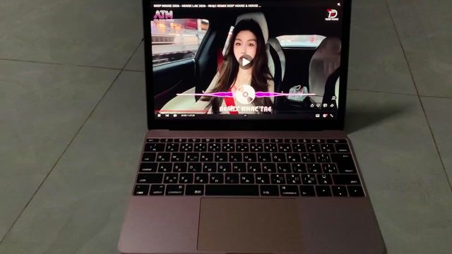 The new MacBook 2016 Siêu Mỏng màn 2K. Mua bán Laptop tại Huyện Châu Thành Tiền Giang được đăng bởi Cát Tường hình 1