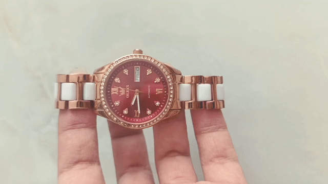 Đồng hồ OLEVS Automatic | Nữ màu đỏ. Mua bán Đồng hồ tại Huyện Giồng Trôm Bến Tre được đăng bởi Phan Hoàng Phúc hình 1