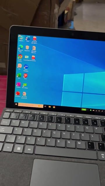 Microsoft Surface Go 1 Pentium 4415Y 8GB/128GB. Mua bán Laptop tại Huyện Thạnh Phú Bến Tre được đăng bởi Thiện Nguyễn hình 1