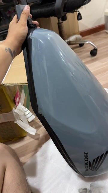 Bình xăng Honda Rebel zin màu xám đã qua sử dụng. Mua bán Phụ tùng xe tại Quận 8 Tp Hồ Chí Minh được đăng bởi Minh Tâm hình 1