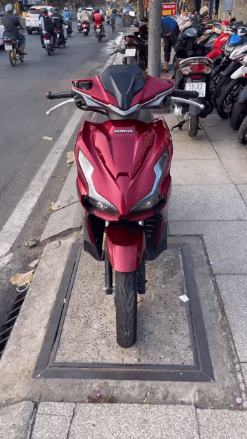 Honda Air Blade 160 ABS 2022 Đỏ. Mua bán Xe máy tại Quận Tân Phú Tp Hồ Chí Minh được đăng bởi Tuanduy hình 1
