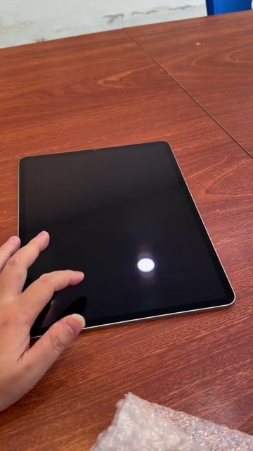 Apple iPad Pro M2 12.9 inch 256GB. Mua bán Máy tính bảng tại Quận Tân Bình Tp Hồ Chí Minh được đăng bởi Minh Tuấn hình 1