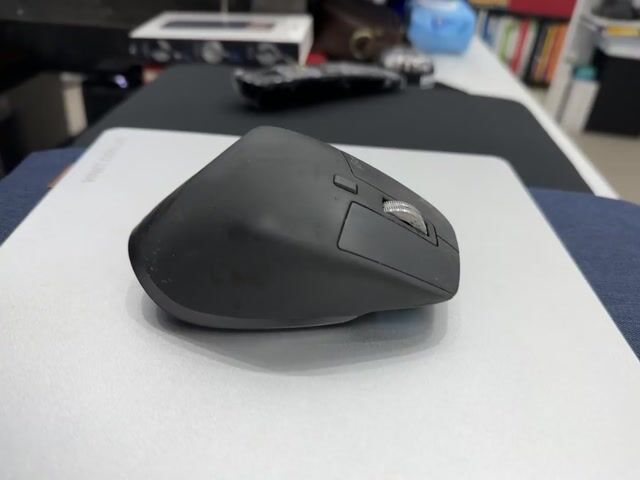 Chuột Logitech MX Master 3 Đen. Mua bán Phụ kiện (Màn hình, Chuột...) tại Thành phố Pleiku Gia Lai được đăng bởi NGUYEN HUU LONG hình 1