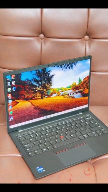 Thinkpad X1 Carbon Gen 11 I7 - 1365U 16Gb SSD 512G. Mua bán Laptop tại Quận Tân Bình Tp Hồ Chí Minh được đăng bởi ĐẶNG HOÀNG PHÚC hình 1