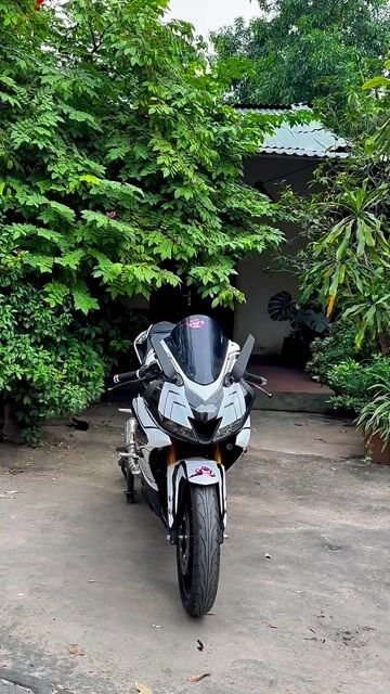 R15v3 lên tem trùm đẹp. Mua bán Xe máy tại Quận Hoàng Mai Hà Nội được đăng bởi Công hình 1