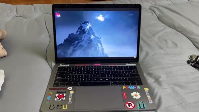 Apple MacBook Pro 2017 giá ngon máy người dùng ổn. Mua bán Laptop tại Huyện Thuỷ Nguyên Hải Phòng được đăng bởi toàn hình 1