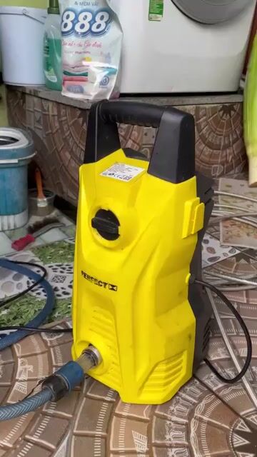 Máy rửa xe Perfect Vàng, Đen đã sử dụng. Mua bán Nội thất, đồ gia dụng khác tại Huyện Hóc Môn Tp Hồ Chí Minh được đăng bởi uy ngoc hình 1