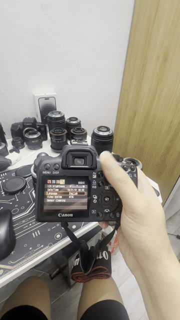 Máy ảnh Canon Kiss F Đen EF 28-80mm. Mua bán Máy ảnh, Máy quay tại Quận Nam Từ Liêm Hà Nội được đăng bởi Nguyễn Xuân Linh hình 1