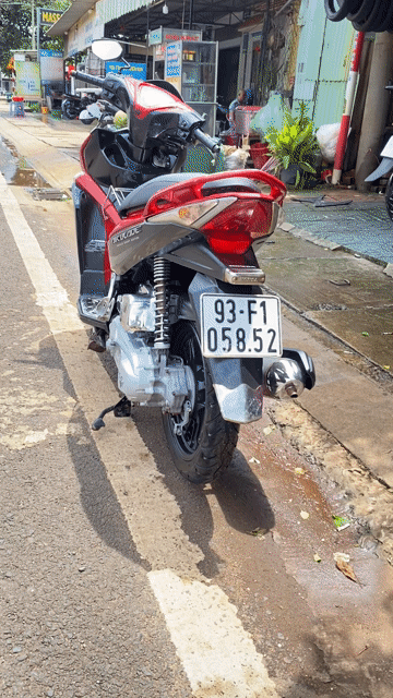 Honda Air Blade 2011 Đỏ. Mua bán Xe máy tại Huyện Lộc Ninh Bình Phước được đăng bởi anh tuấn hình 1