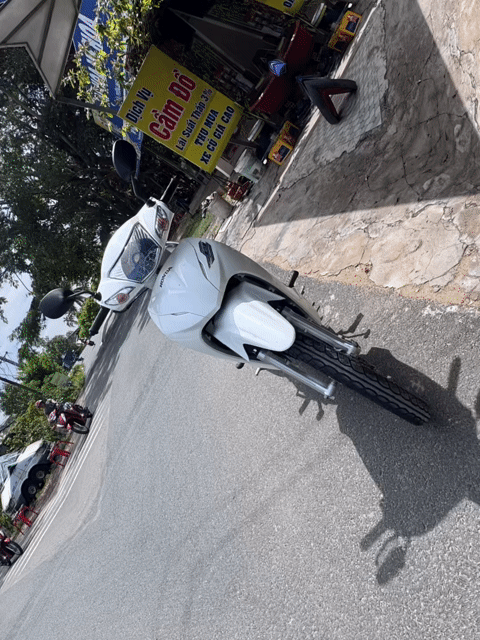 Honda Wave Alpha 2022 Trắng 9000 km. Mua bán Xe máy tại Huyện Phong Điền Cần Thơ được đăng bởi CHXM yến nhi hình 1