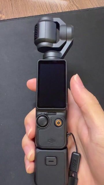 DJI Pocket 3 mới active – Fullbox, BH 12 tháng.. Mua bán Máy ảnh, Máy quay tại Quận Ngũ Hành Sơn Đà Nẵng được đăng bởi Phạm Gia Vinh hình 1