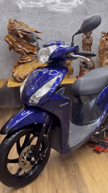 Honda Vision chính chủ biển SG xe đẹp, máy zin êm. Mua bán Xe máy tại Quận 7 Tp Hồ Chí Minh được đăng bởi Xe Cũ Hiếu CT hình 1