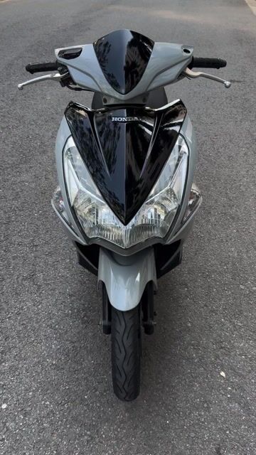 Honda Air Blade 2012 Fi Xám đen. Mua bán Xe máy tại Quận 12 Tp Hồ Chí Minh được đăng bởi XE MÁY HẢI THANH hình 1