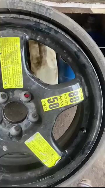 Lốp dự phòng 195/75R18 Đen. Mua bán Phụ tùng xe tại Huyện Long Thành Đồng Nai được đăng bởi Hoàng văn đức hình 1