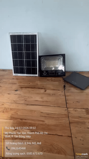 Đèn năng lượng mặt trời 300W thanh lý. Mua bán Đèn tại Thành phố Dĩ An Bình Dương được đăng bởi A Vượng hình 1